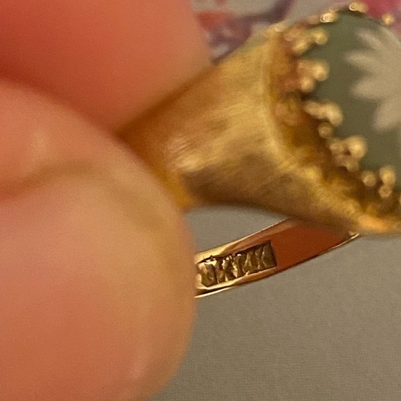 Solid 14 karat gold, green, white and yellow flower Vintage style Wedgwo… - Picture 6 of 14